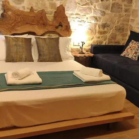 Stonehouse Olivelia - Afrathias Appartement *