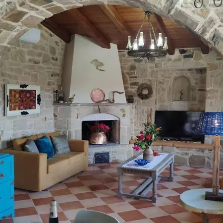 Stonehouse Olivelia - Afrathias *